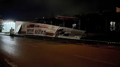 Hatay’da Şiddetli Fırtına: Araçlar Hasar Gördü, Ağaçlar Bir Bir Devrildi!