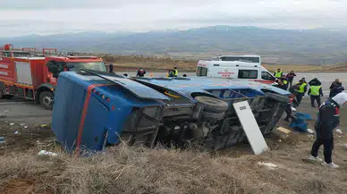 Sivas’ta Antalya Cezaevi Aracında Can Pazarı! Neden Kaza Yaptı?