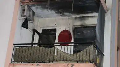 Kepez’de Alev Alan Daire Küle Döndü! Mahalleyi Ayağa Kaldırdı