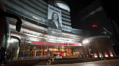 CHP Genel Merkezi’nde Yas: Gülşah Durbay’ın Fotoğrafı Binaya Asıldı