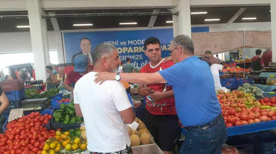 Topaloğlu pazar esnafıyla buluştu