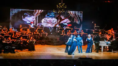 Antalya’da Yıl Sonu Konseri Coşkuyla Kutlandı! Görsel-İşitsel Şölen Yaşandı