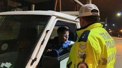 Burdur’da Alkollü Sürücü Paniği: Kaldırıma Çıktı Ama Kaçamadı!