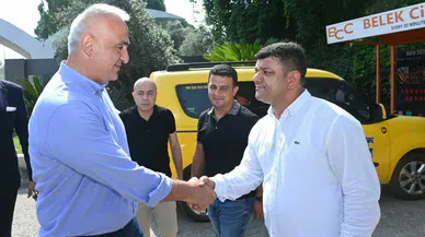 Bakan Ersoy, Belek’te taksici esnafıyla bayramlaştı