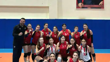 Güral Premier Antalyaspor’dan Set Vermeden Galibiyet