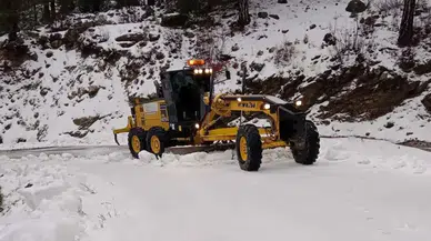 Alanya’da Karla Kaplanan Yollarda Çalışmalar Devam Ediyor!