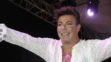 Ünlü sanatçı Fatih Ürek hayatını kaybetti