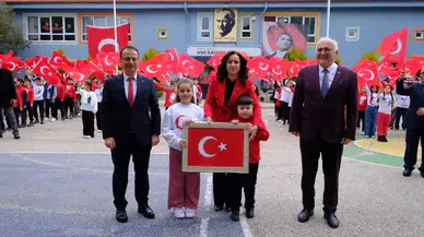 Burdur'da İlk Ders Bayrak Sevgisi Oldu