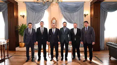 AKP il başkanı ve vekiller Antalya yatırımlarını konuştu