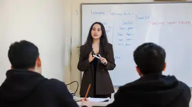 Antalya’da Gençlere Ücretsiz Üniversite Hazırlık Desteği