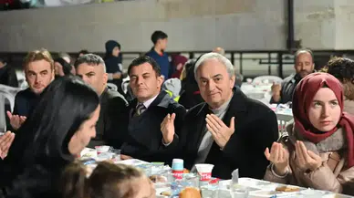 Kepez’de Gönül Sofraları Mahalleleri Birleştiriyor