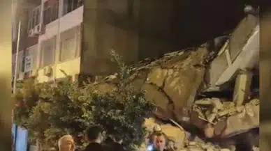 Hatay'da Yıkım Sırasında Facia: Hasarlı Bina Bir Anda Çöktü!