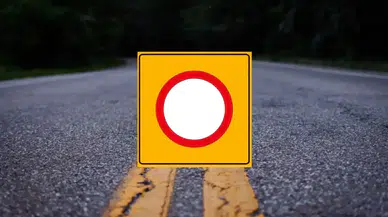 Kaş'ta Yollar Kapandı