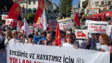Antalya’da Kadınlardan "Hodri Meydan": Düzeniniz Batsın, Kadınlar Yaşasın!
