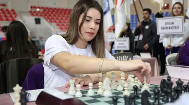 Burdur'da Hamle Sırası Üniversitelilerde