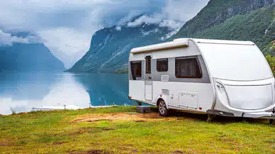 Finike Sahilinde Karavan Sürgünü!