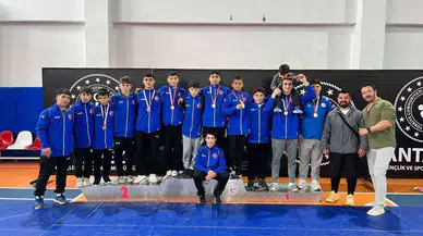 Korkutelili Pehlivanlar Antalya’da Zirveye Çıktı
