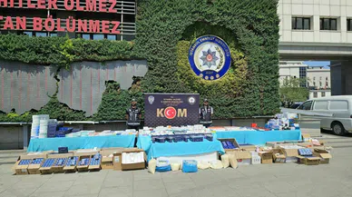 Ele geçirilen sahte ilaçlar emniyetin bahçesinde sergilendi