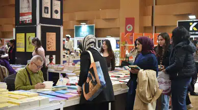 Kepez’de Şiirle Yolculuk: Şükrü Erbaş’tan Anlamlı Buluşma