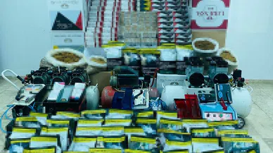 Evini kaçak sigara atölyesine çeviren 2 kişi yakalandı