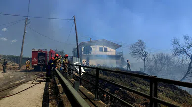 Rodos'tan kaçanlar Marmaris koylarında