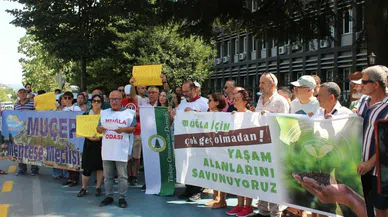 Akbelen katliamına karşı Orman Müdürlüğü önünde eylem