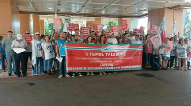 “Sağlıkçılar gidiyor toplum ölüyor”