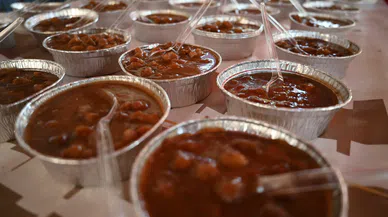 Çamyuva’da vatandaşlara aşure ikramı