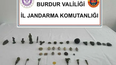 Burdur'da 36 adet Roma Dönemi tarihi eseri ele geçirildi