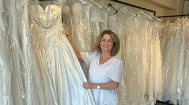 Hatay Büyükşehir'den genç çiftlere gelinlik desteği