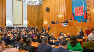 “TÜRKİYE ZİNCİRLERİNİ KOPARMAK ZORUNDA”