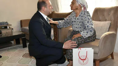 Sağlık Bakanlığı'ndan yaşlılara özel hizmet