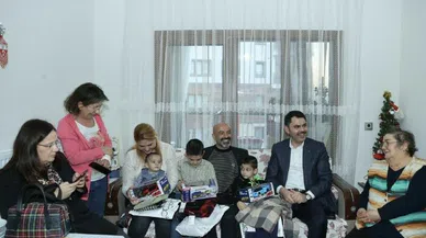 Bakan Kurum, afetzedeleri ziyaret etti