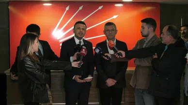 CHP'de değişimin ayak sesleri! İstanbul'dan Özgür Özel'e büyük destek