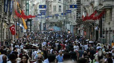 Türk göçmenleri Suriyeliler ve Afganları geride bırakarak birinci sıraya çıktı