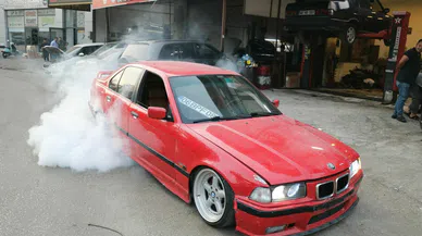 Modifiye tutkunu gençlerden pist talebi!