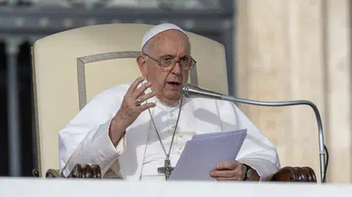 Reisi İsrail'in durması için Papa'yı aradı Papa elimden gelen her şeyi yapacağım dedi