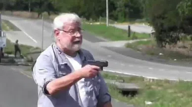 77 yaşındaki avukat yol kapatma eylemi yapan iklim aktivistlerini vurarak öldürdü