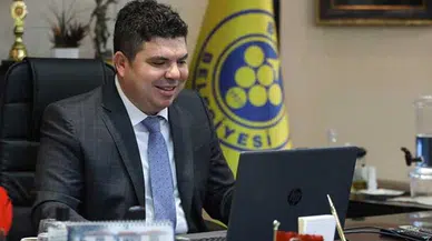 Belediye başkanı merdiven boşluğuna düştü