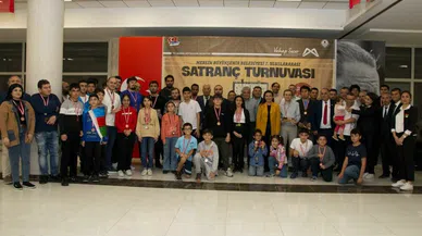 Mersin'de düzenlenen uluslararası satranç turnuvası'nda dereceye Giren sporcular ödüllendirildi!