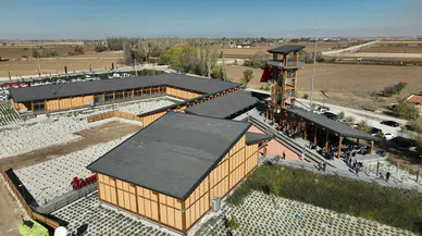 Çatalhöyük Tanıtım Merkezi Türkiye'nin ilk ahşap devi açıldı