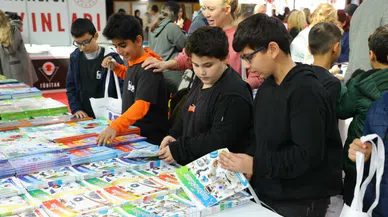 13. Antalya Kitap Fuarı: Öğrencilerden Yoğun İlgi