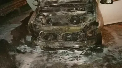 Hatay Belen'de araç cayır cayır yandı