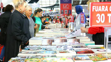 Antalyalılar Kitap Fuarından Memnun