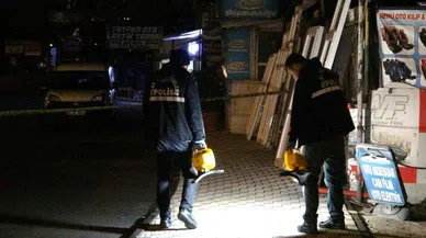 Yol kenarında bıçakla yaralanmış adam hayatını kaybetti