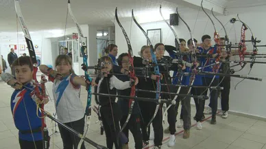 Lüksemburg'da Parlıyoruz Genç Okçulardan Derece Geldi