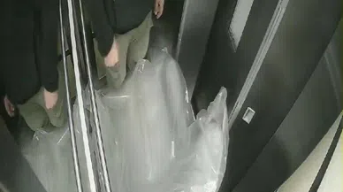 Koltukla bindiği asansörle zemine çakıldı!