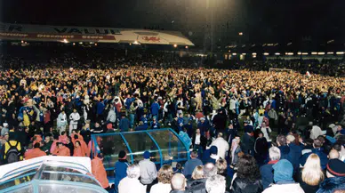 Fenerbahçe Taraftarı Sabiha Gökçen Havalimanı'na Akın Etti