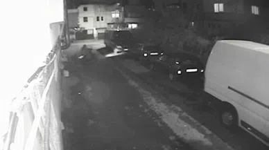 Adana'da elektrikli bisiklet hırsızı kameralara yakalandı