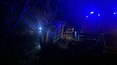 Tosya'da Elektrik Direğine Çarpan Araçta 4 Kişi Yaralandı